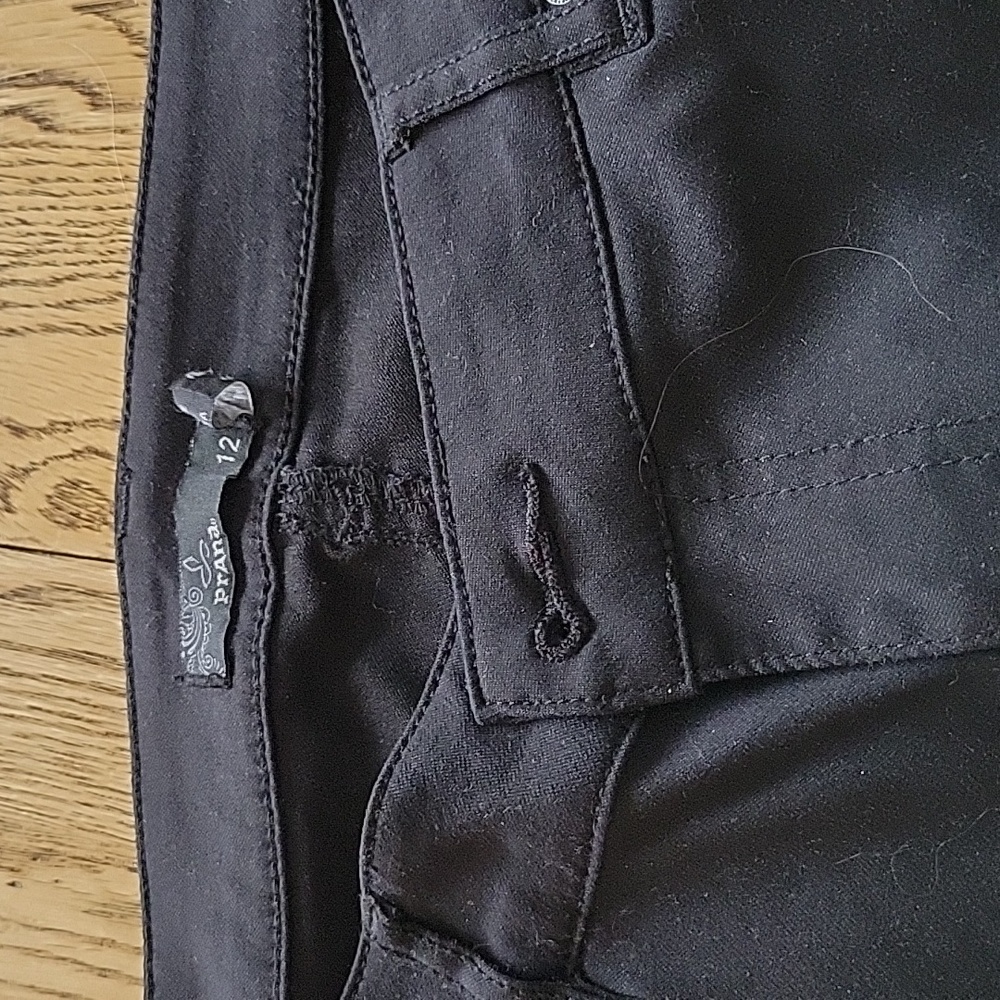 Womens tapered stretch cargo